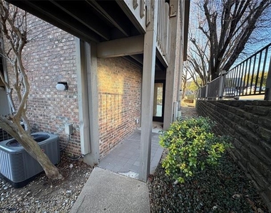 1121 Signal Ridge Place - Photo Thumbnail 1