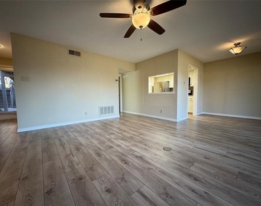 1121 Signal Ridge Place - Photo Thumbnail 8