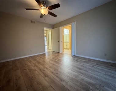 1121 Signal Ridge Place - Photo Thumbnail 16