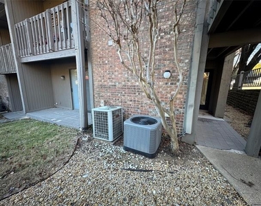 1121 Signal Ridge Place - Photo Thumbnail 3