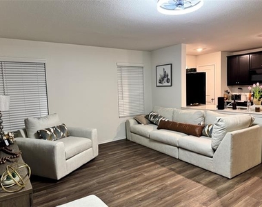 4051 Renee Drive - Photo Thumbnail 4