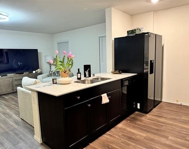 4051 Renee Drive - Photo Thumbnail 7