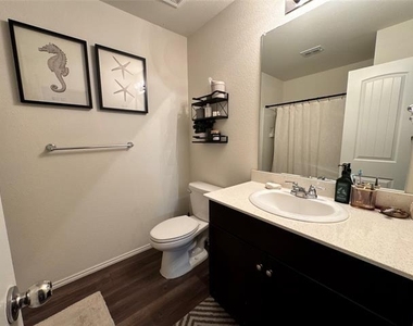 4051 Renee Drive - Photo Thumbnail 14