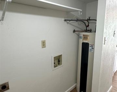 3741 Horizon Place - Photo Thumbnail 17