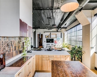 2220 Canton Street - Photo Thumbnail 5