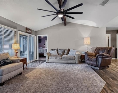 2212 W J Fred Smith Parkway - Photo Thumbnail 5