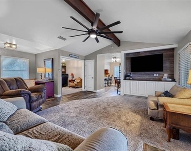 2212 W J Fred Smith Parkway - Photo Thumbnail 7