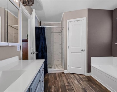 2212 W J Fred Smith Parkway - Photo Thumbnail 15