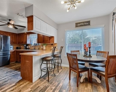 2212 W J Fred Smith Parkway - Photo Thumbnail 11