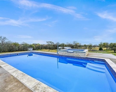 2212 W J Fred Smith Parkway - Photo Thumbnail 25