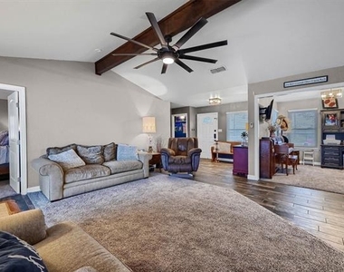 2212 W J Fred Smith Parkway - Photo Thumbnail 6