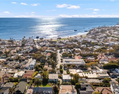 404 Loma - Photo Thumbnail 2