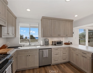 404 Loma - Photo Thumbnail 5