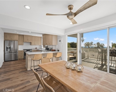 404 Loma - Photo Thumbnail 4