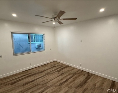 1012 W F Street - Photo Thumbnail 13