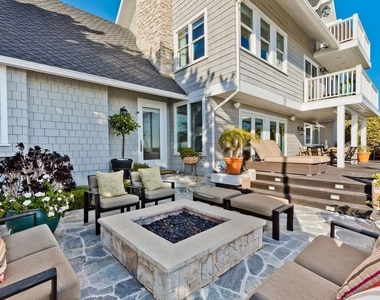 25129 Malibu Road - Photo Thumbnail 15