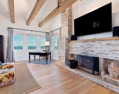 25129 Malibu Road - Photo Thumbnail 25
