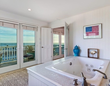 25129 Malibu Road - Photo Thumbnail 28