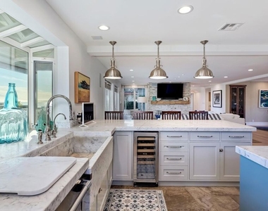 25129 Malibu Road - Photo Thumbnail 20