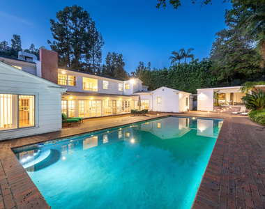 1148 Coldwater Canyon Drive - Photo Thumbnail 33