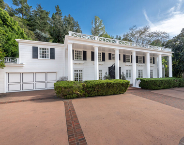 1148 Coldwater Canyon Drive - Photo Thumbnail 3