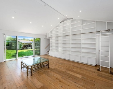 19621 Wells Drive - Photo Thumbnail 11