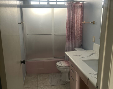 1001 Hammond Street - Photo Thumbnail 6