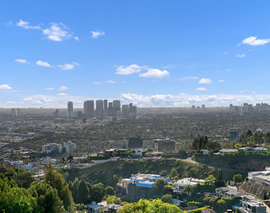 8765 Hollywood - Photo Thumbnail 65