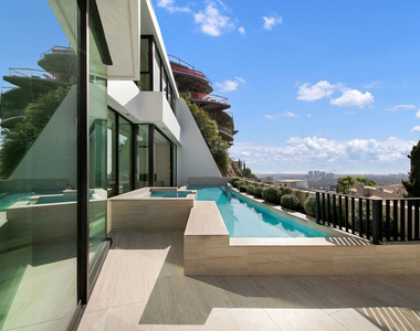 8765 Hollywood - Photo Thumbnail 41