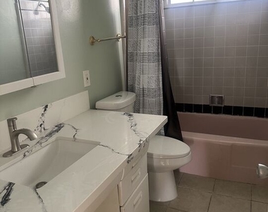 1001 Hammond Street - Photo Thumbnail 6