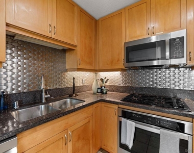850 Beech St - Photo Thumbnail 10