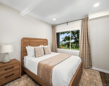 7201 Country Club Drive - Photo Thumbnail 48