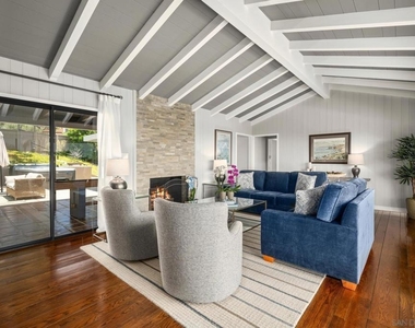 7201 Country Club Drive - Photo Thumbnail 8