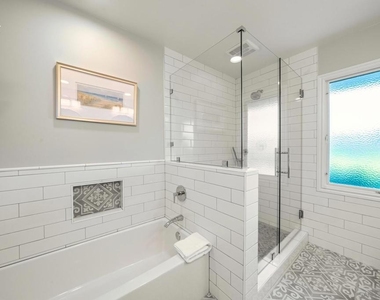 7201 Country Club Drive - Photo Thumbnail 31