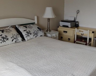715 Lori Drive - Photo Thumbnail 11
