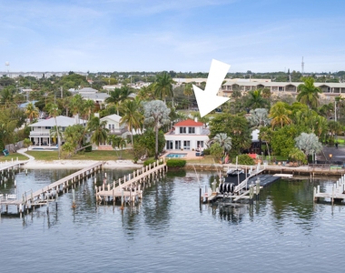 114 S Lake Drive - Photo Thumbnail 35