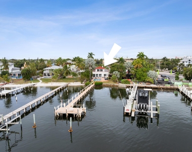 114 S Lake Drive - Photo Thumbnail 36