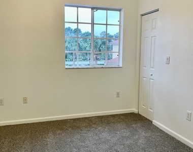 4987 Se Mariner Garden Circle - Photo Thumbnail 15