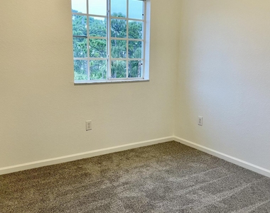 4987 Se Mariner Garden Circle - Photo Thumbnail 12