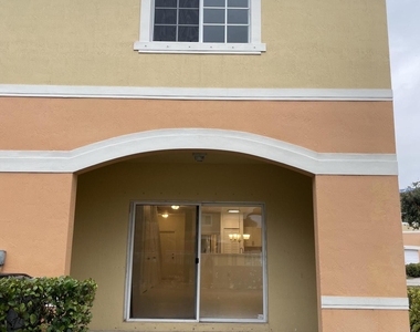 4987 Se Mariner Garden Circle - Photo Thumbnail 17