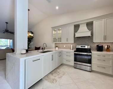 202 Cypress Point Drive - Photo Thumbnail 3