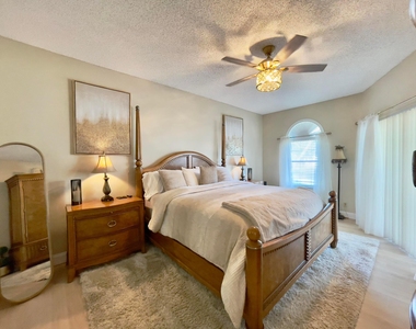 202 Cypress Point Drive - Photo Thumbnail 16