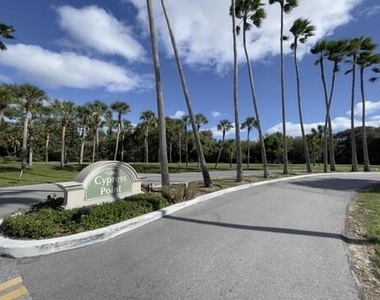 202 Cypress Point Drive - Photo Thumbnail 27