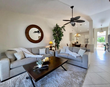 202 Cypress Point Drive - Photo Thumbnail 12
