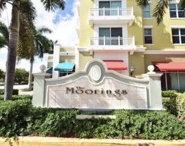 802 W Windward Way - Photo Thumbnail 17