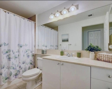 802 W Windward Way - Photo Thumbnail 30