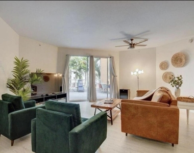 802 W Windward Way - Photo Thumbnail 21