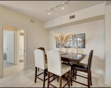802 W Windward Way - Photo Thumbnail 26
