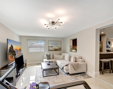 702 Grove Street - Photo Thumbnail 12
