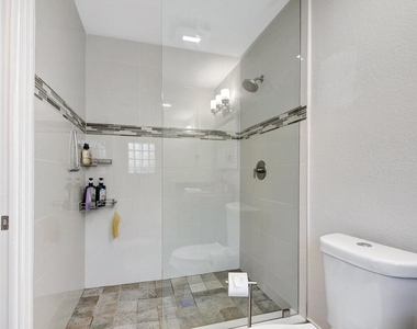 702 Grove Street - Photo Thumbnail 19